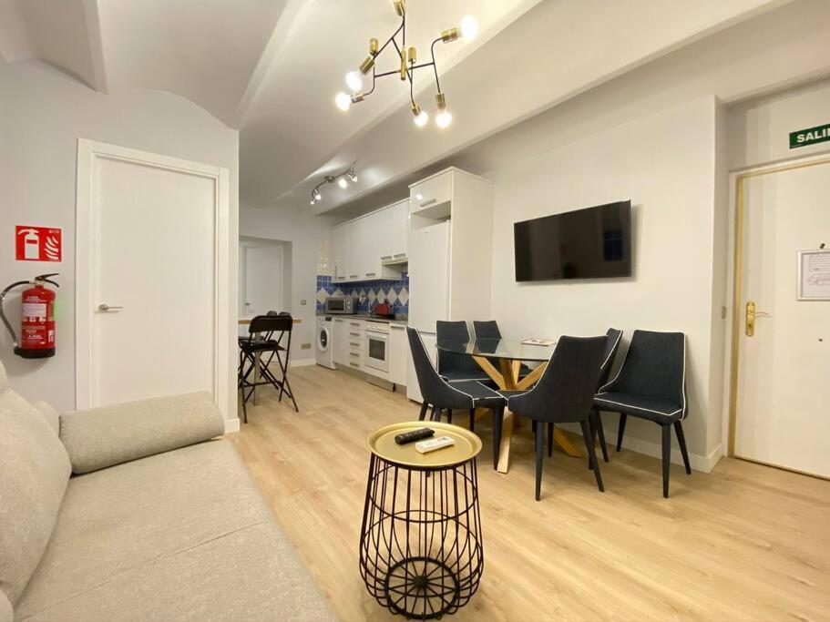 Plaza Santa Ana Ec Apartment Madrid Bagian luar foto